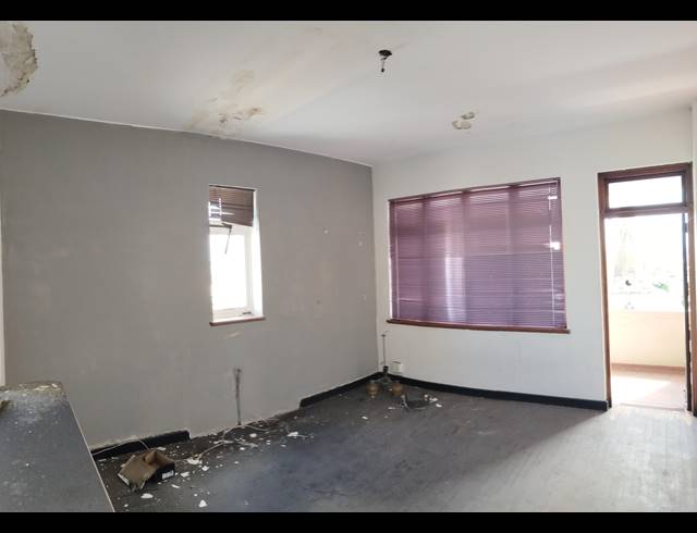 1 BEDROOM SECTIONAL TITLE FOR SALE IN GQEBERHA CENTRAL